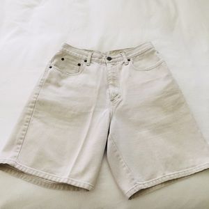 🐐🏵 shabby chic high waist soft denim shorts. Eddie Bauer khaki not pure white